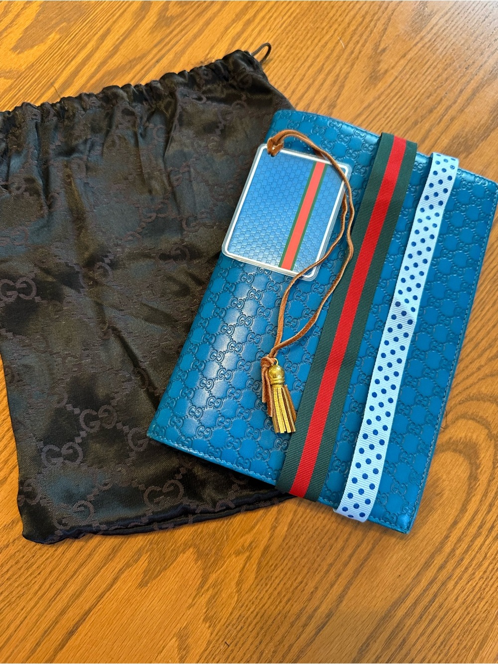 Pre loved GUCCI AGENDA as Is With Dust bag